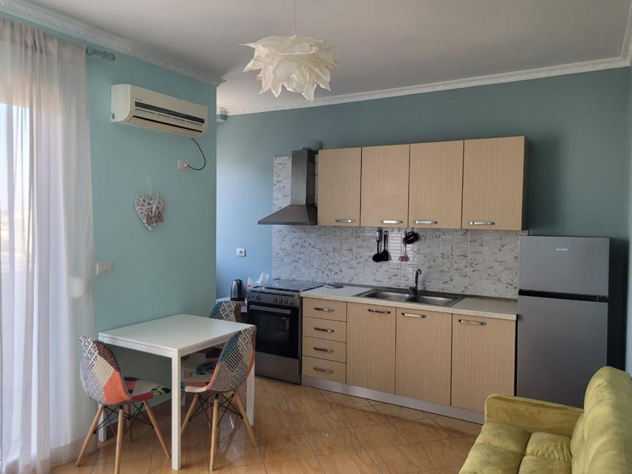 New Apartment Near The Beach Vlorë Exteriör bild