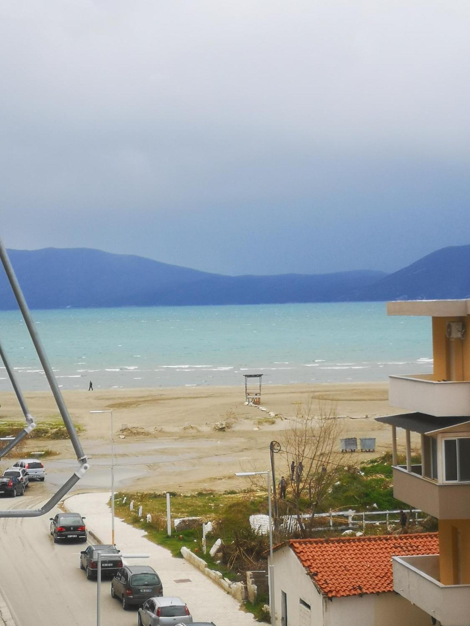 New Apartment Near The Beach Vlorë Exteriör bild